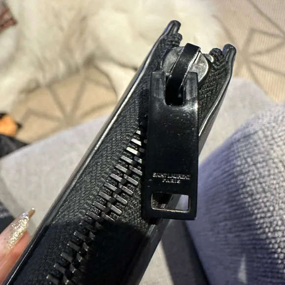 Authentic YSL zip wallet - Picture 10 of 16